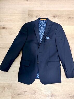 TALLIA Navy Sport Coat with Patterned Blue Lining